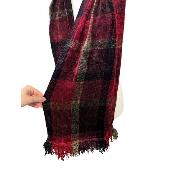 Vintage Chenille Plaid Scarf Red Black Fringe Trim Shawl Retro Preppy Cozy - Picture 6 of 7